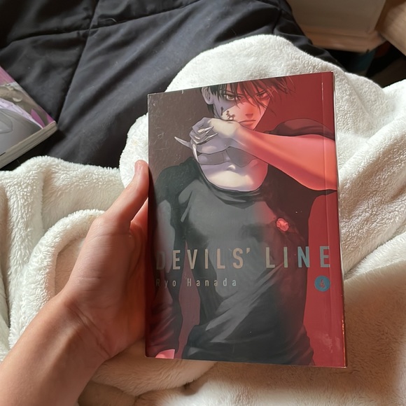 devils line volumes 1-6 literally brand new - Picture 6 of 8